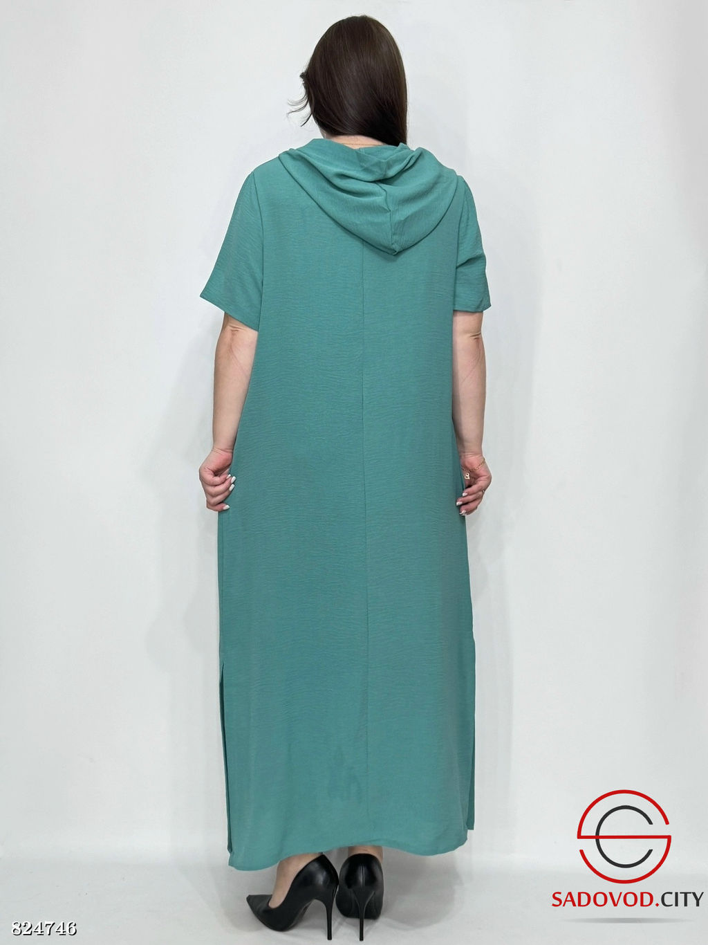 Женское платье длинное