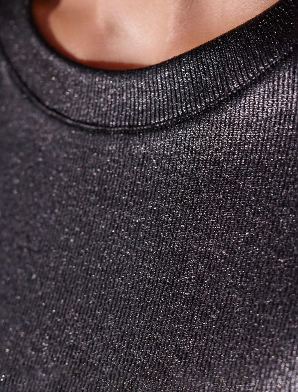 Топ с закрытым декольте из хлопка с эластаном в рубчик с матовым покрытием металлик - Vilatte фото 2