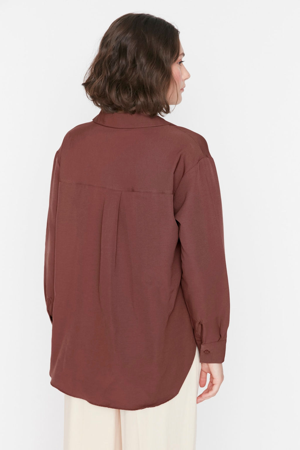 TRENDYOLMILLA Beyaz Loose Fit Pamuklu Dokuma Gomlek TWOAW20GO0107 фото 48