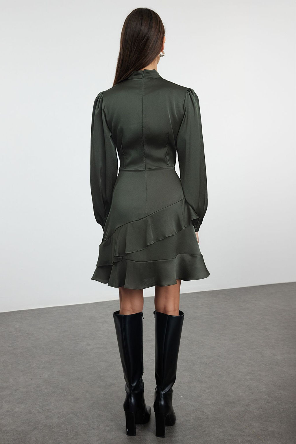 TRENDYOLMILLA Siyah Etegi F?rf?rl? A Kesim Mini Dokuma Elbise TWOAW21EL1891  фото 5