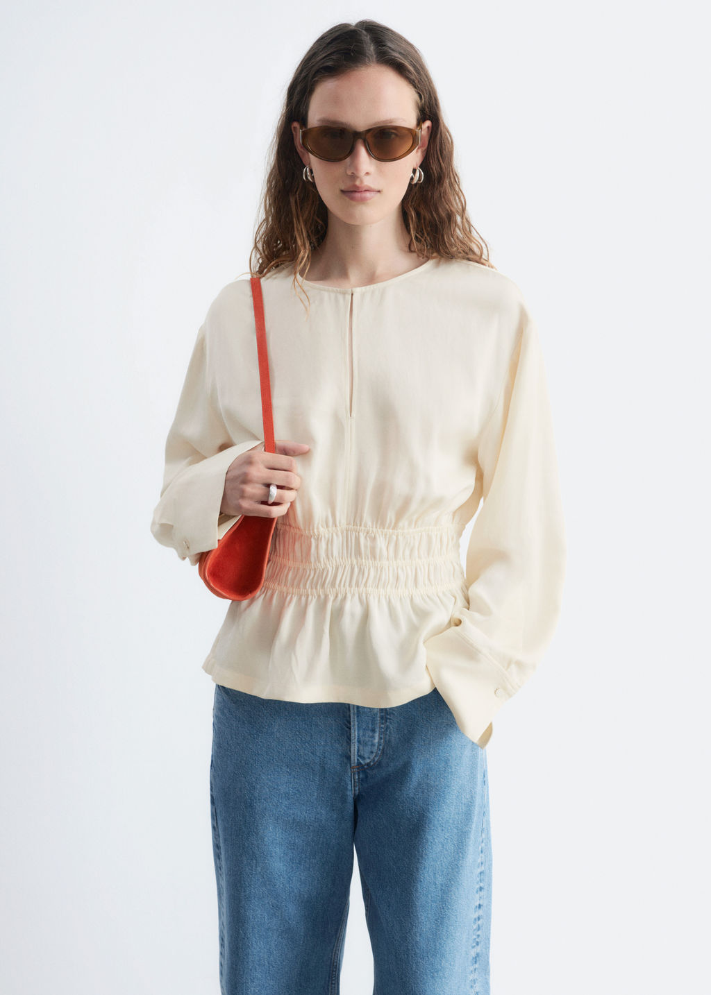 Blusa de lino y cintura fruncida con nido de abeja - H&m фото 3