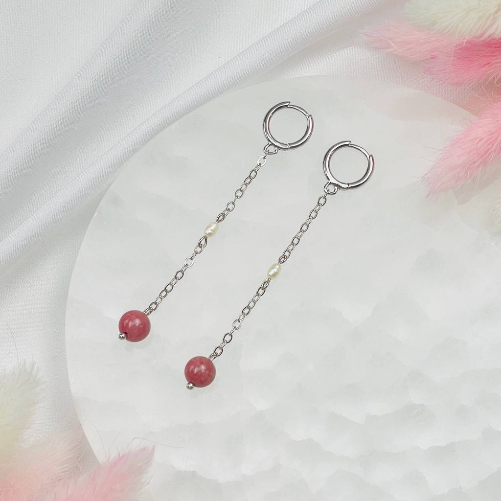 Серьги на цепочке из Родонита и Жемчуга - Радуга самоцветов фото 2