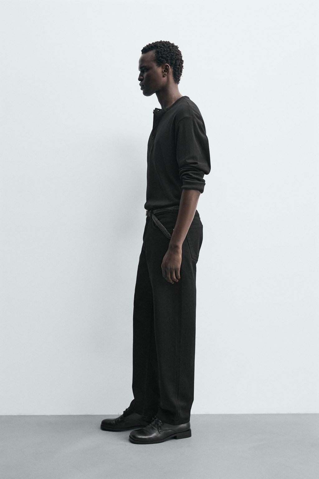 JEANS STRAIGHT FIT / Negro - Zara фото 4