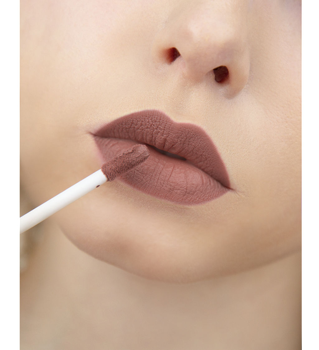 LuxVisage Блеск для губ PIN UP ultra matt тон 09