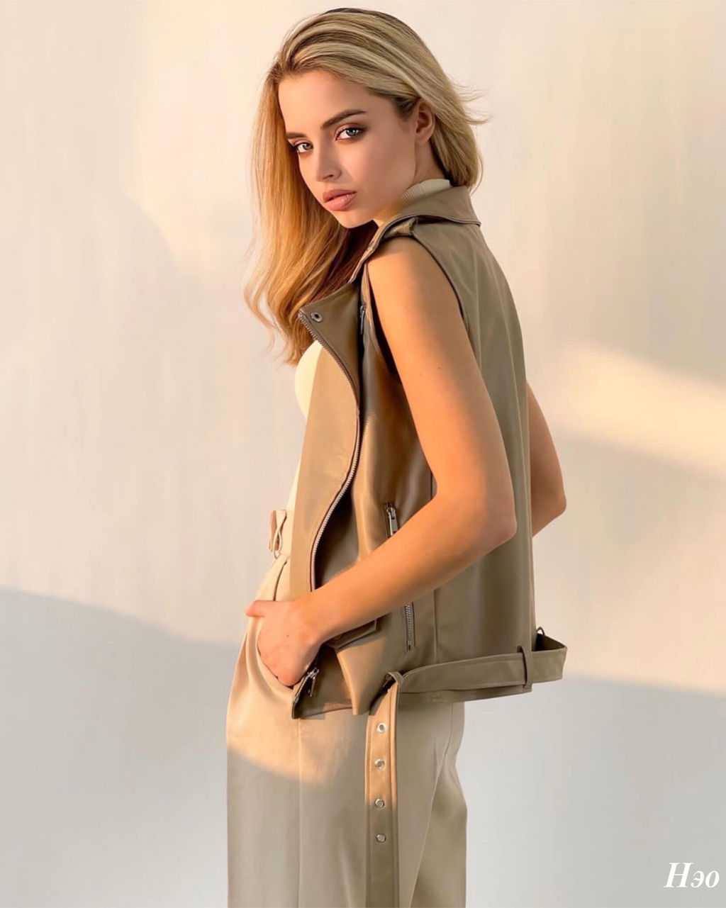 Жилетка Нэо (бежевый) - Nadi bordo фото 2