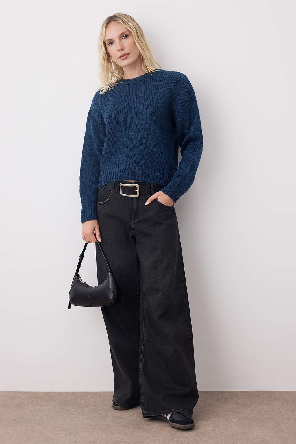 Mavi Genis Kal?p Yumusak Dokulu Basic Triko Kazak TWOAW23KZ00185