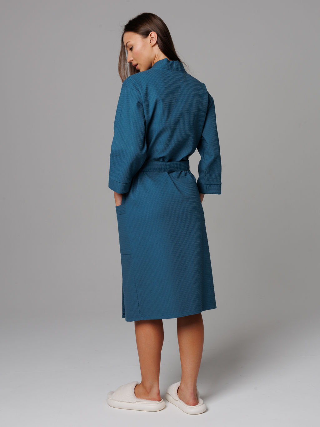 Женский укороченный вафельный халат с планкой темно-бирюзовый В-11 (23)