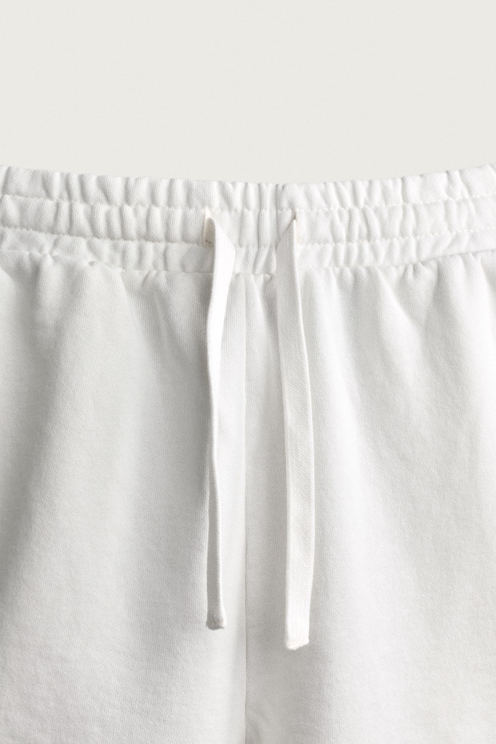 BERMUDA JOGGER B?SICA LAVADA / Blanco - Zara фото 12