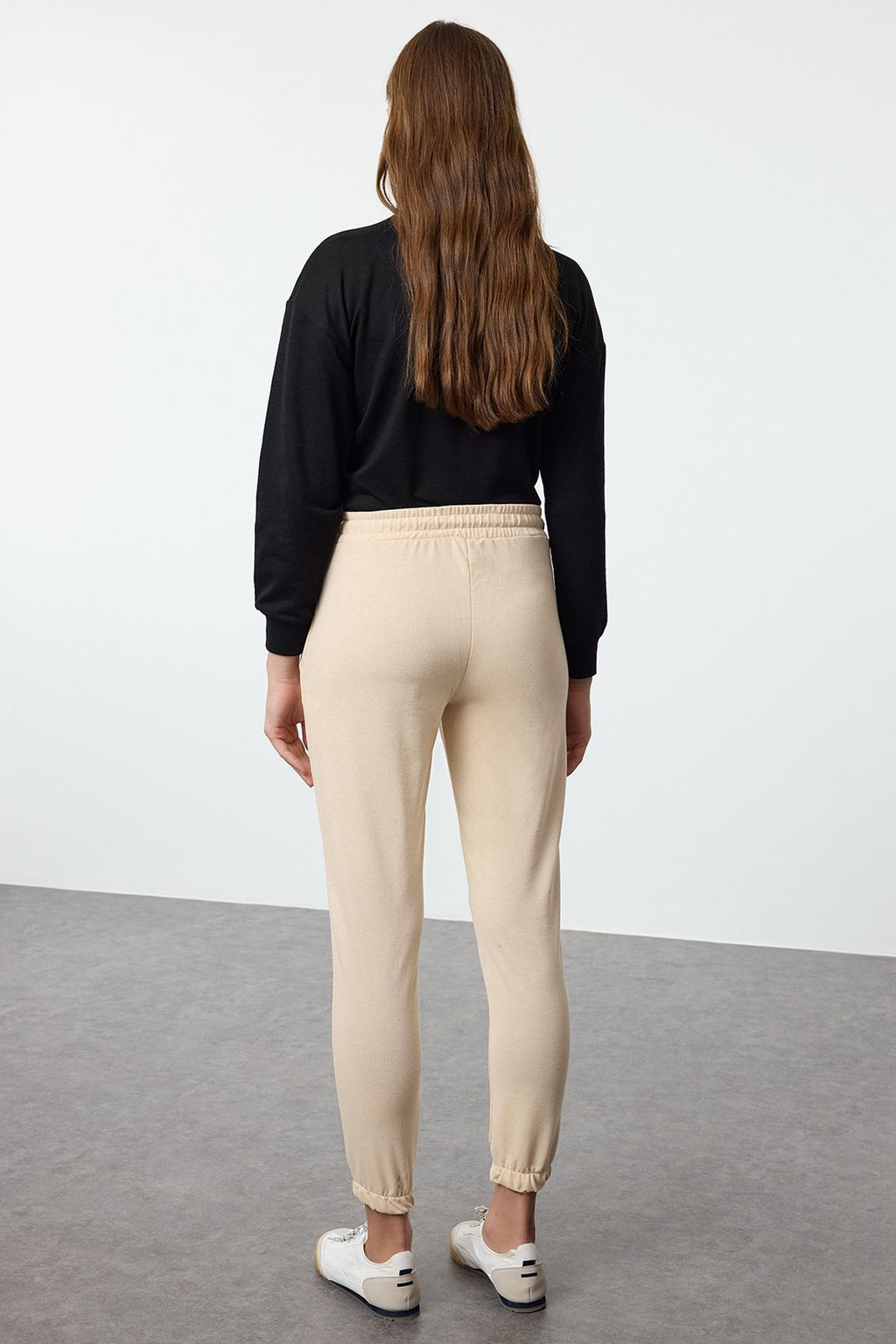 Siyah Basic Jogger Ince Orme Esofman Alt? Pantolon TWOAW21EA0194 - Trendyolmilla фото 17