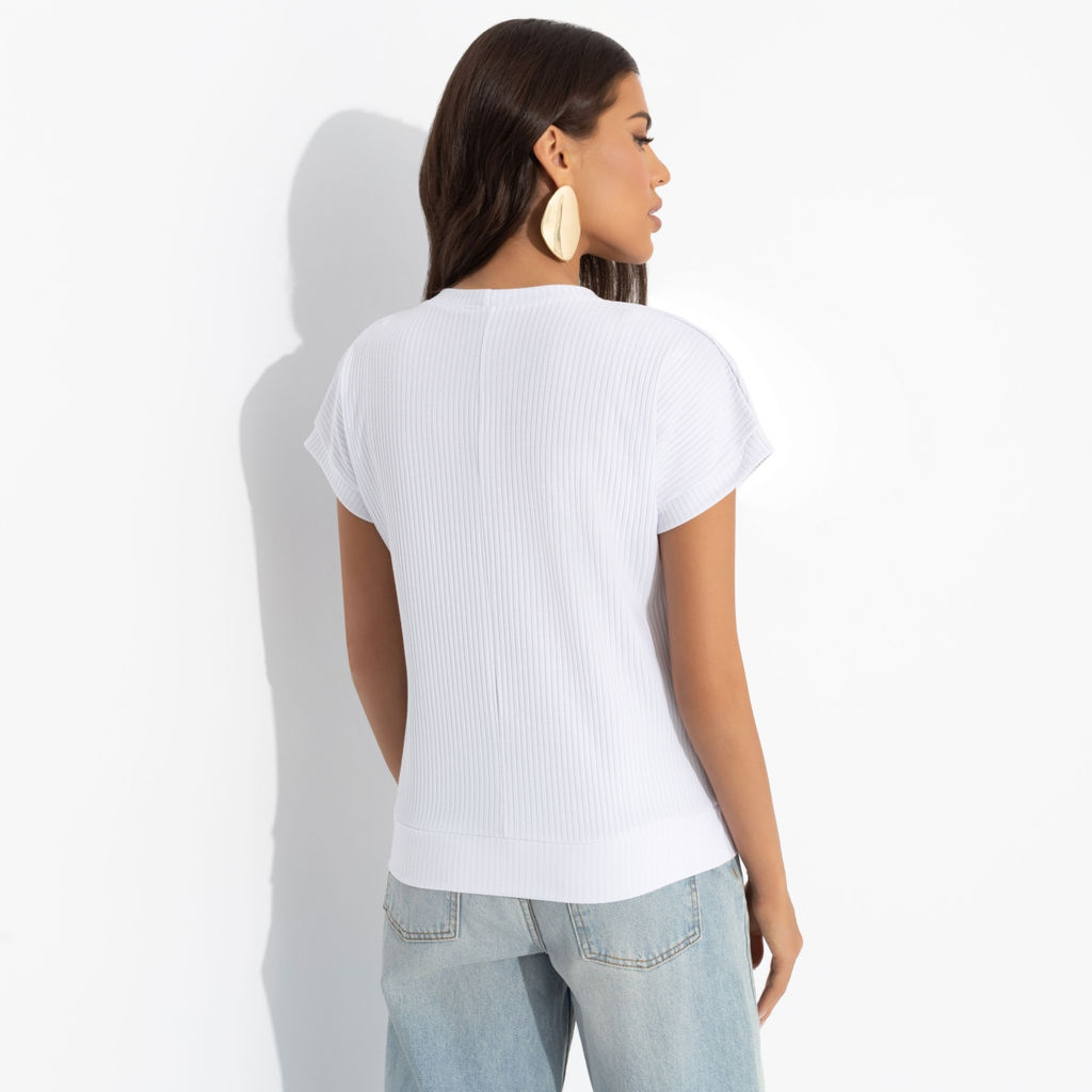 Футболка из фактурного трикотажа Красота без фильтров - Charutti фото 11