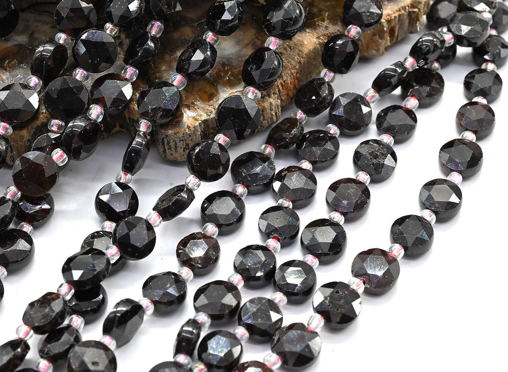 Бусины из граната круг с огранкой 8мм, 37см, 37 бусин Радуга камня