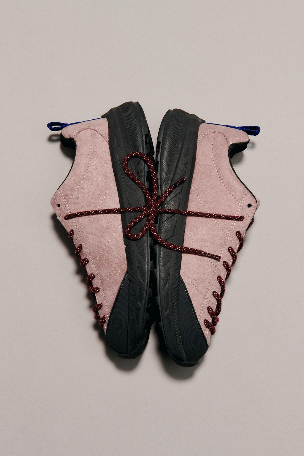 ZAPATILLA DEPORTIVA T?CNICA / Rosa