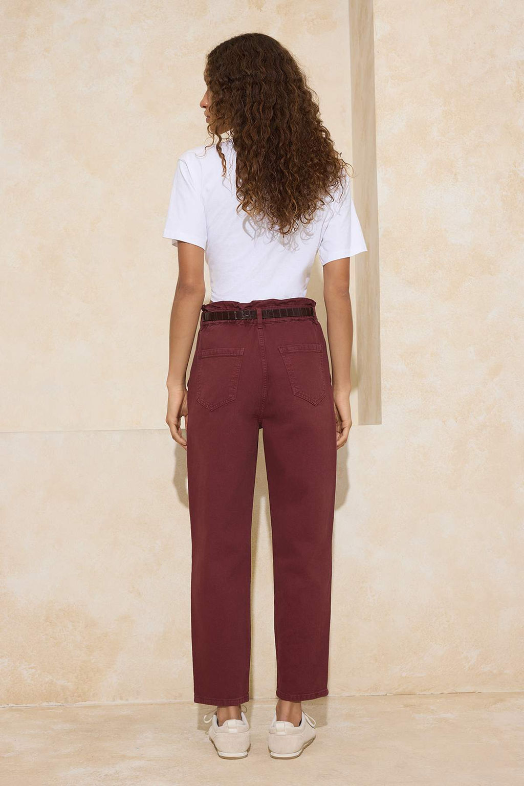 Bordo Kemerli Yuksek Bel Barrel Jeans TWOAW26JE00300 - Trendyolmilla фото 4