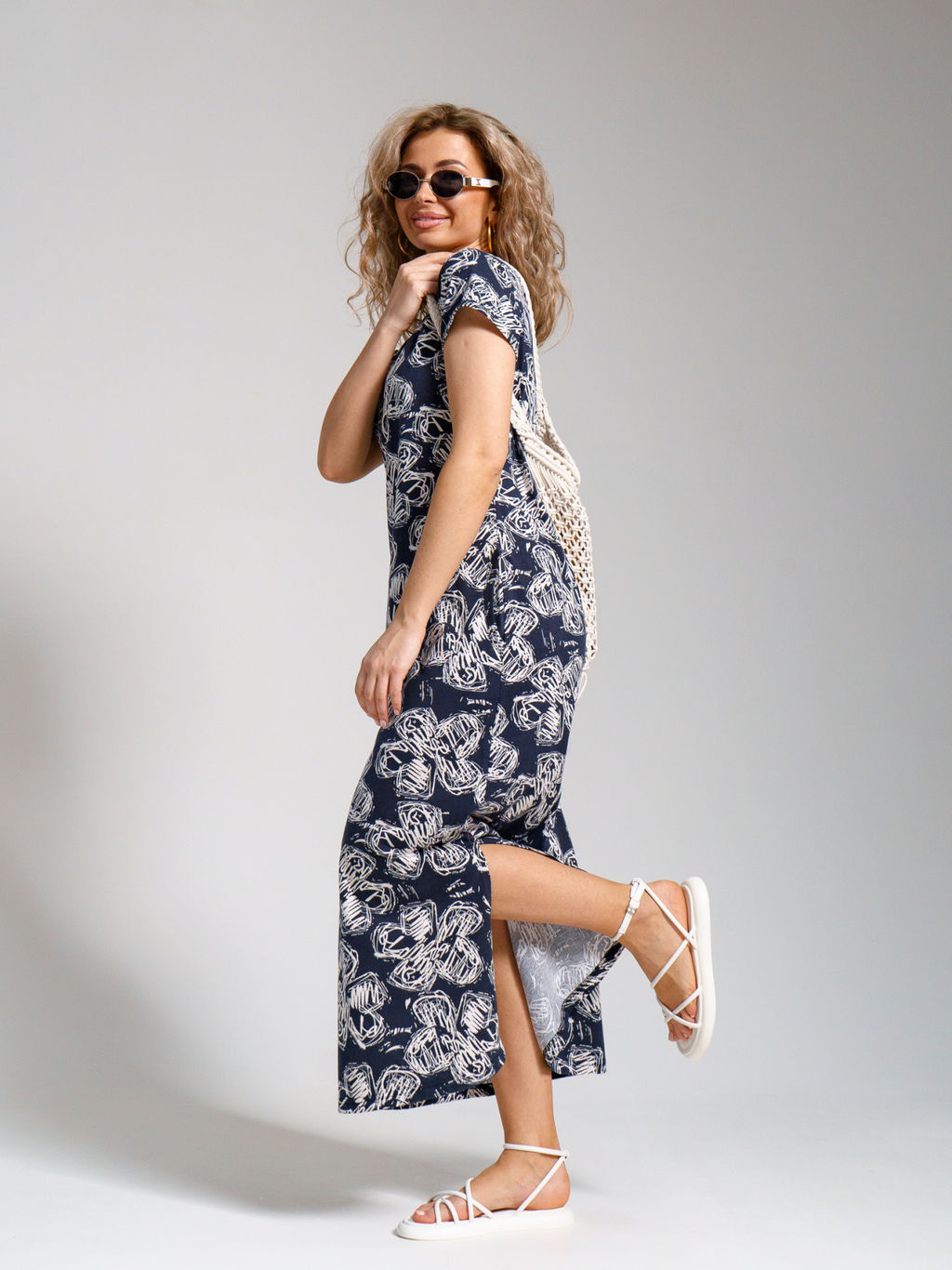 643 Платье "Цветы/т.синий"