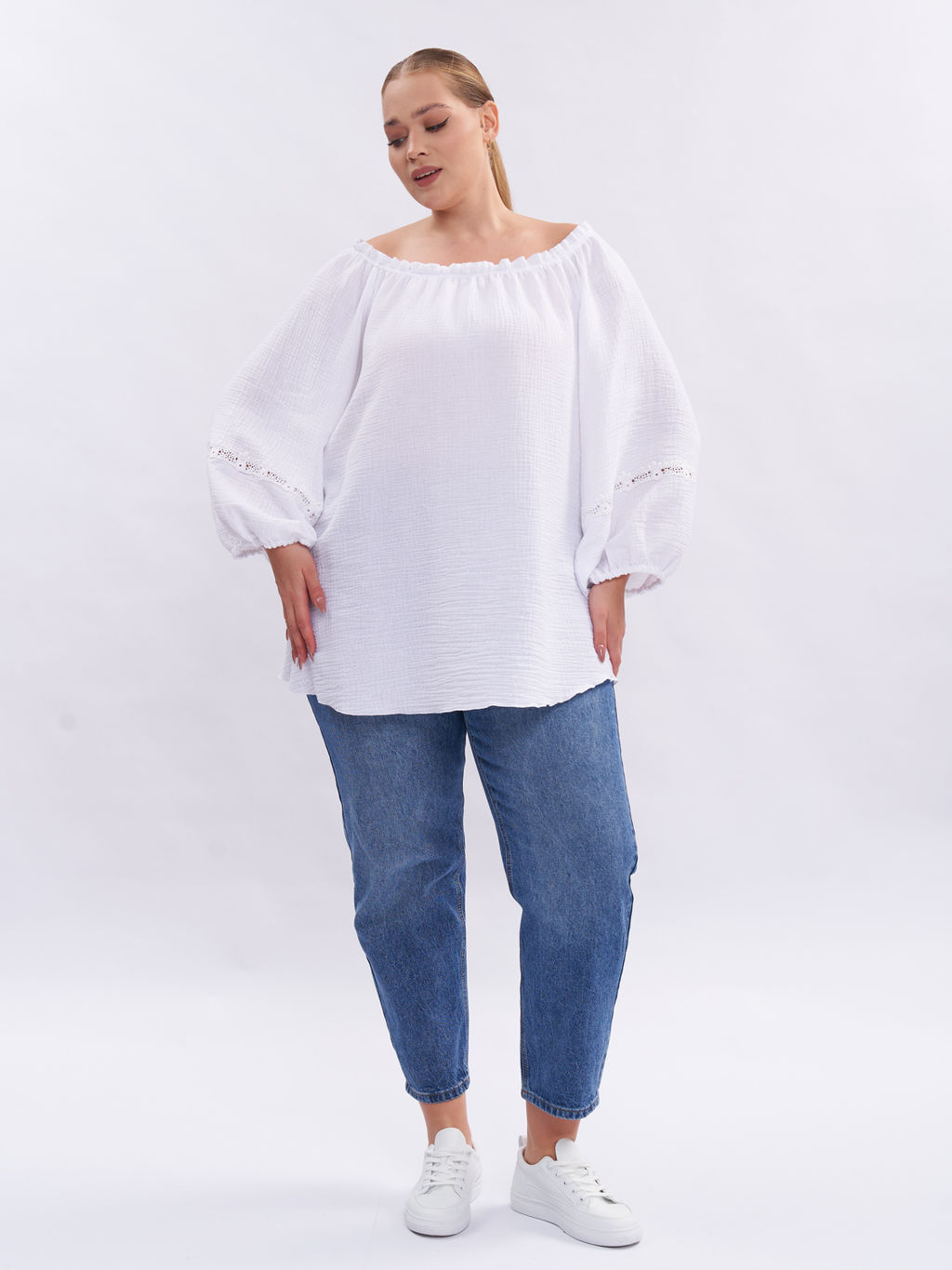 Блузка из муслина с кружевом BL09401WHT02