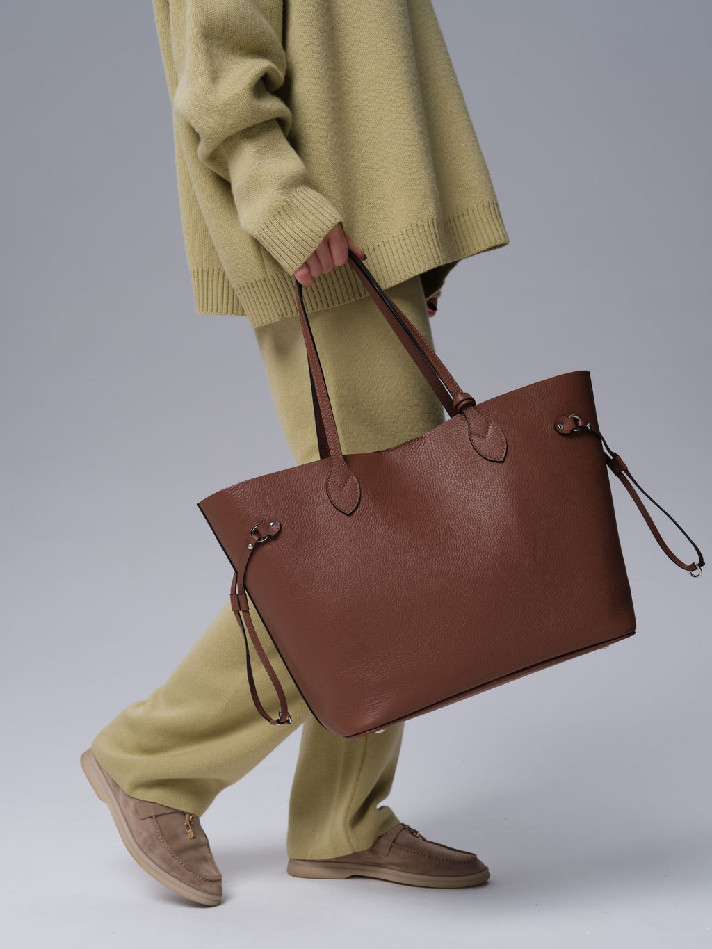 Сумка кожаная шоппер Deboro 30890 темный орех