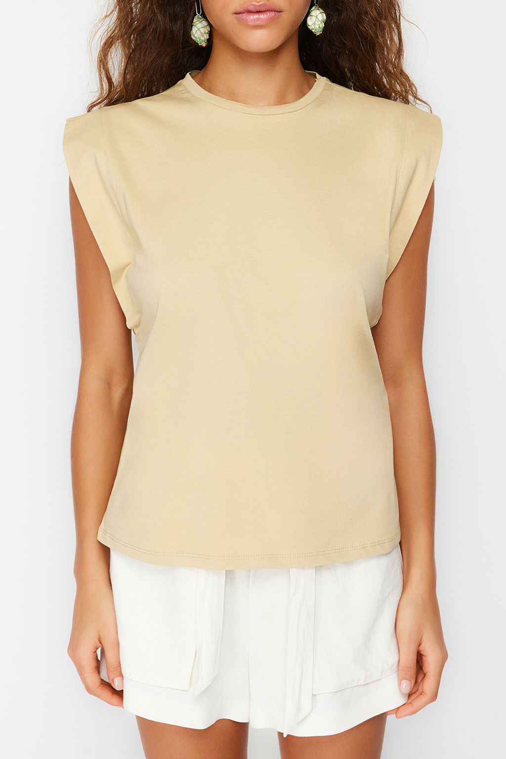 Koyu Bej %100 Pamuk Vatka Gorunumlu Basic Bisiklet Yaka Orme T-Shirt TWOSS20TS0021