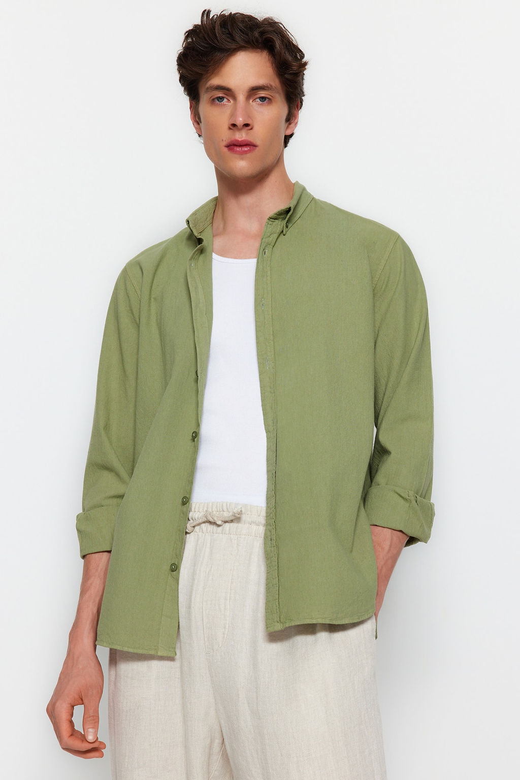 Haki Unisex Regular Fit %100 Pamuklu Keten Gorunumlu Fit Gomlek TMNSS23GO00099