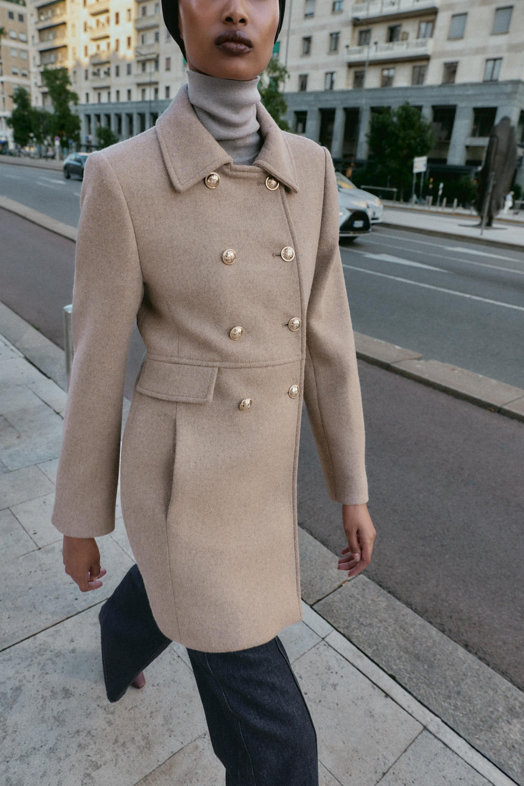 SHORT DOUBLE-BREASTED WOOL COAT - Zara фото 4