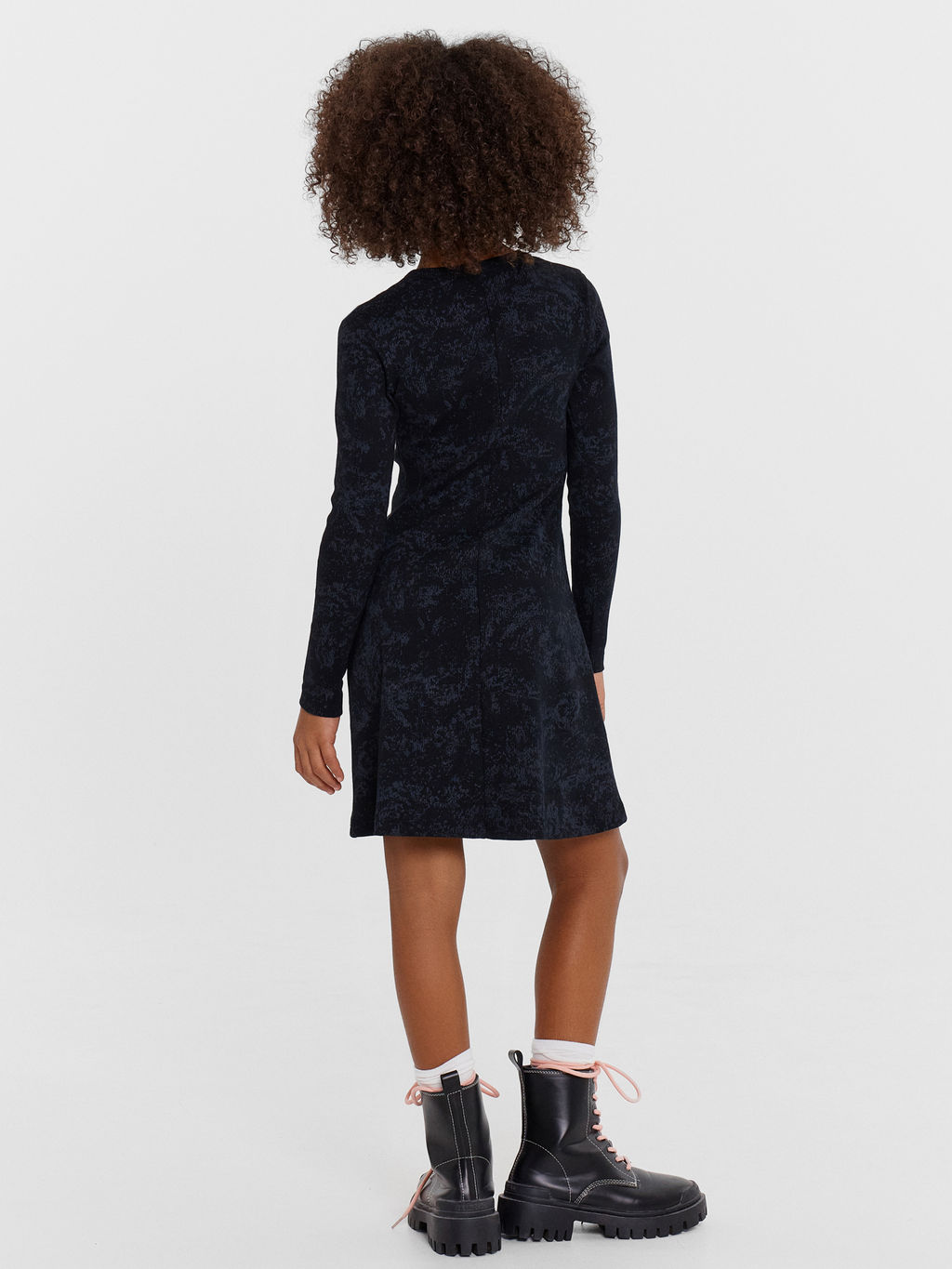 Платье для девочек черное с принтом в виде потертостей - Mark formelle фото 4