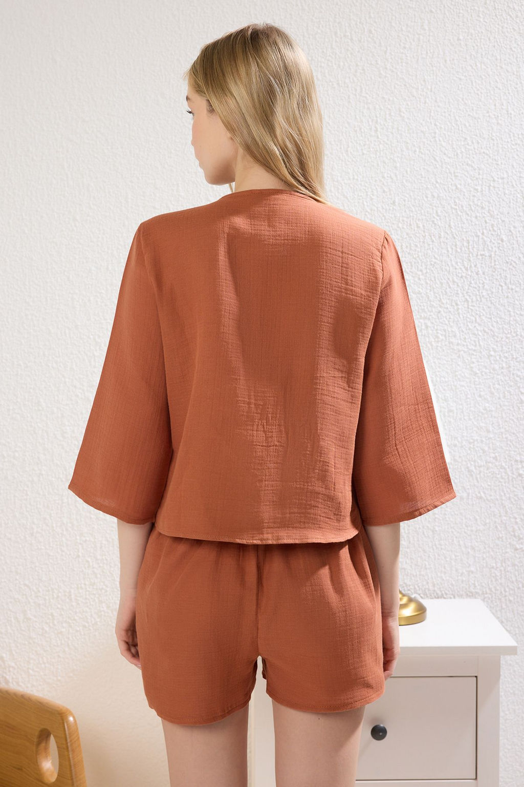 Trendyolmilla Mavi %100 Pamuklu Baglama/Kurdele/Fiyonk Detayl? Muslin Sortlu Dokuma Pijama Tak?m? THMSS24PT00077 фото 26