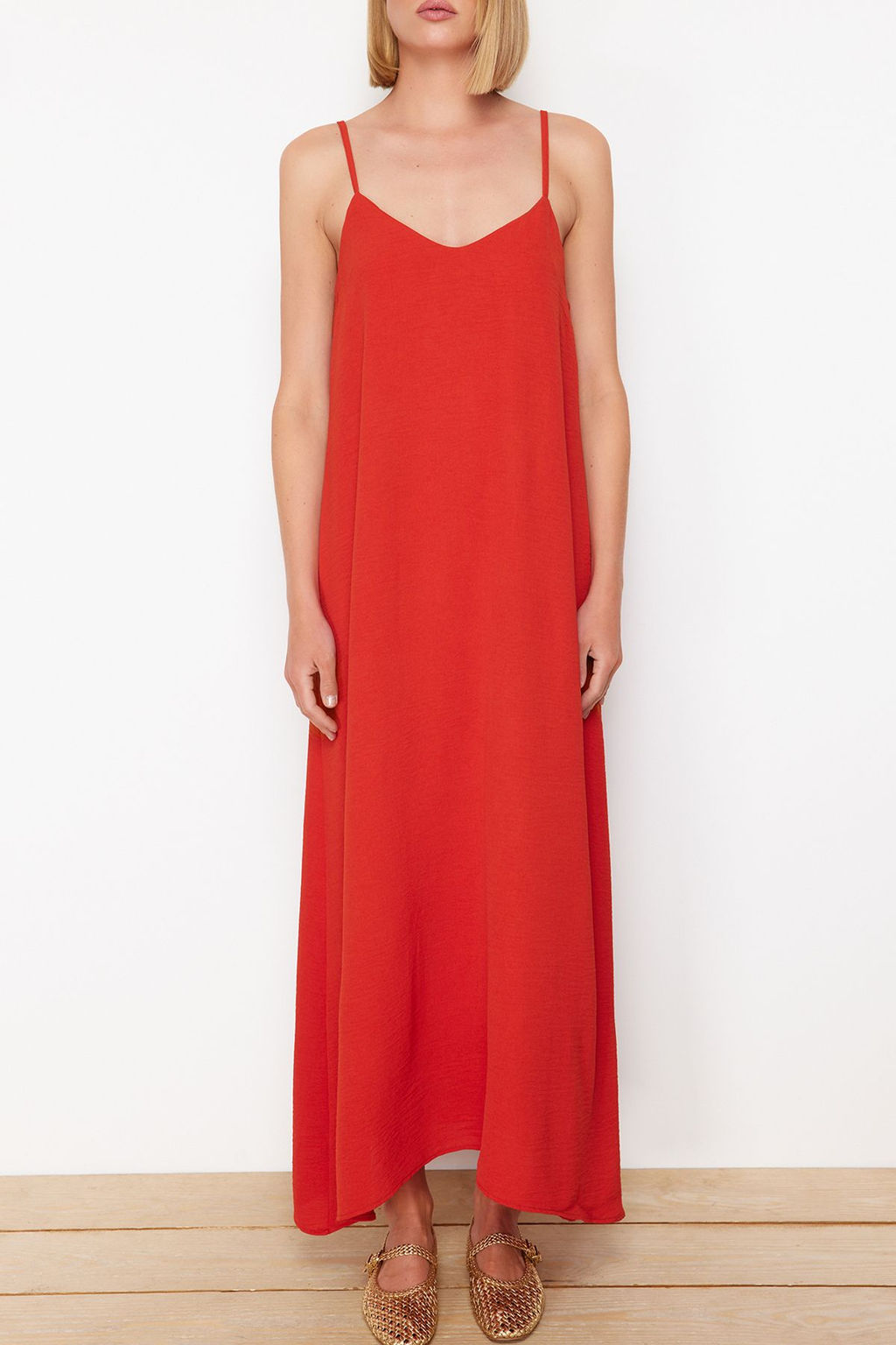 TRENDYOLMILLA Indigo Duz Kesim V Yaka Maxi Dokuma Elbise TWOSS24EL00995 фото 19