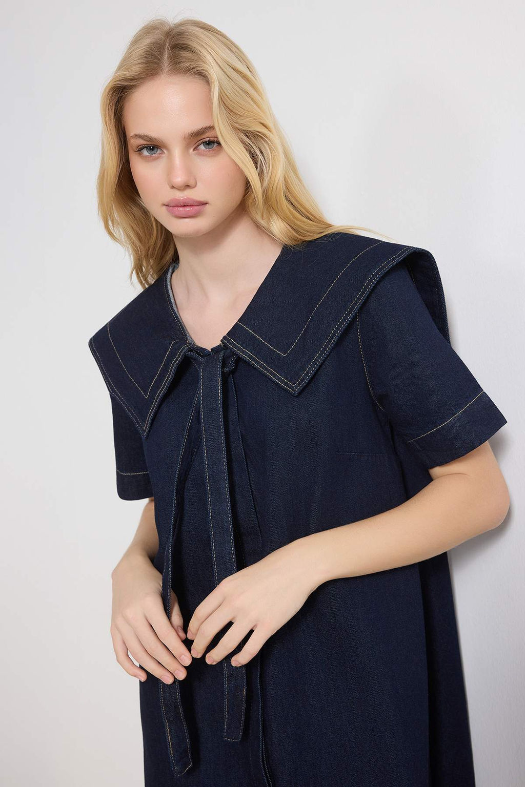 Mavi Bebe Yaka Detayl? %100 Pamuk Mini Denim Elbise TWOSS26EL00041