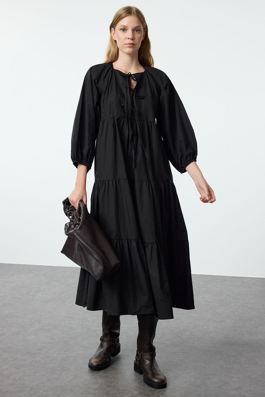 TRENDYOLMILLA Beyaz Rahat Kal?p Fiyonklu Midi Dokuma Elbise TWOAW25EL00329