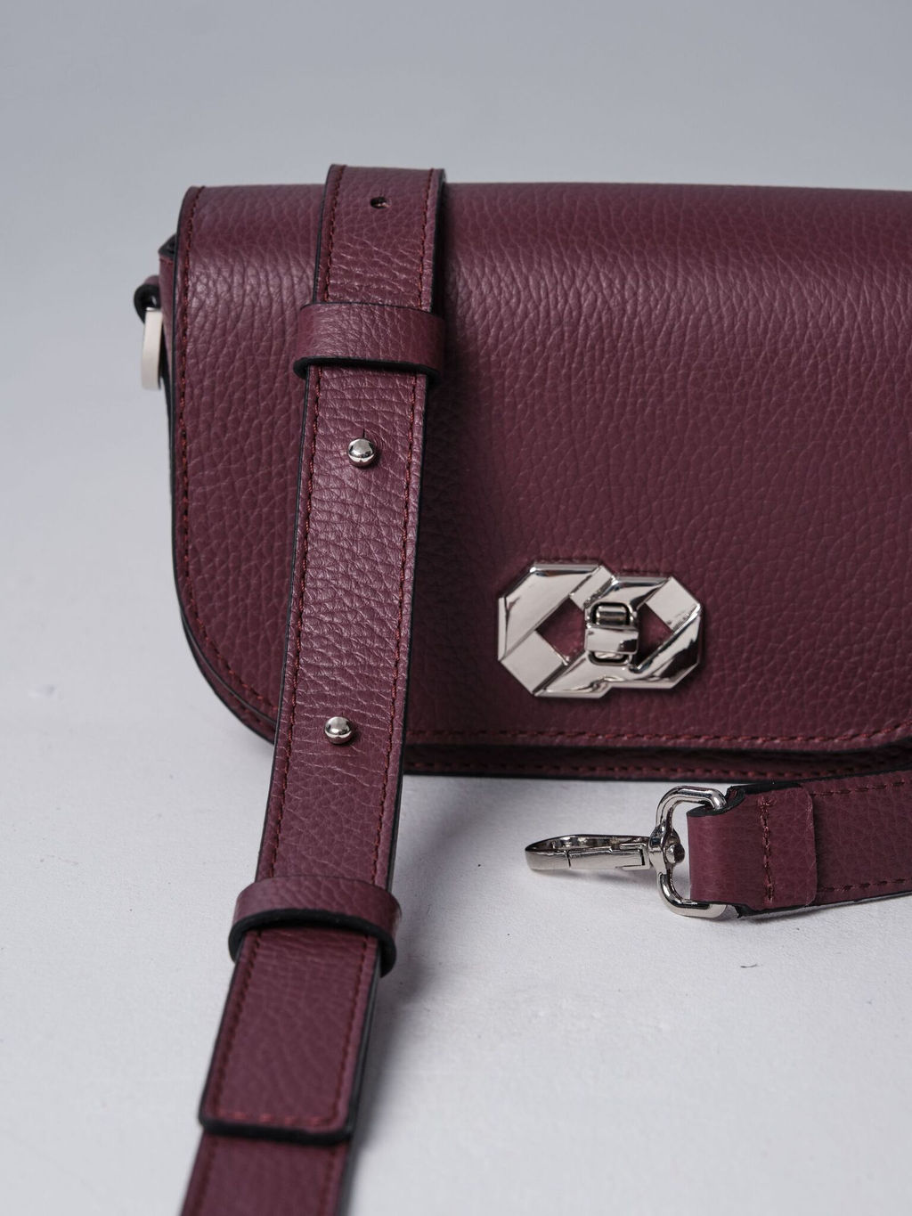 Сумка кросс-боди Deboro 30879 бордо