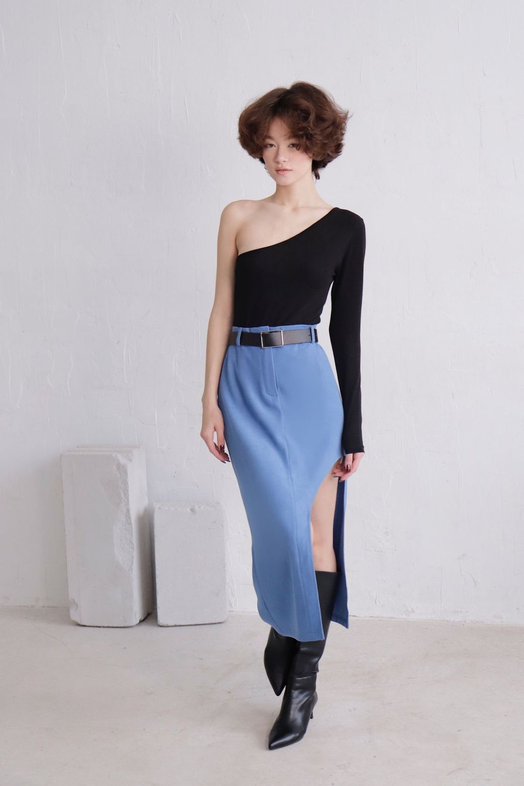 11579 Юбка с вырезом голубая - Martichelli фото 6