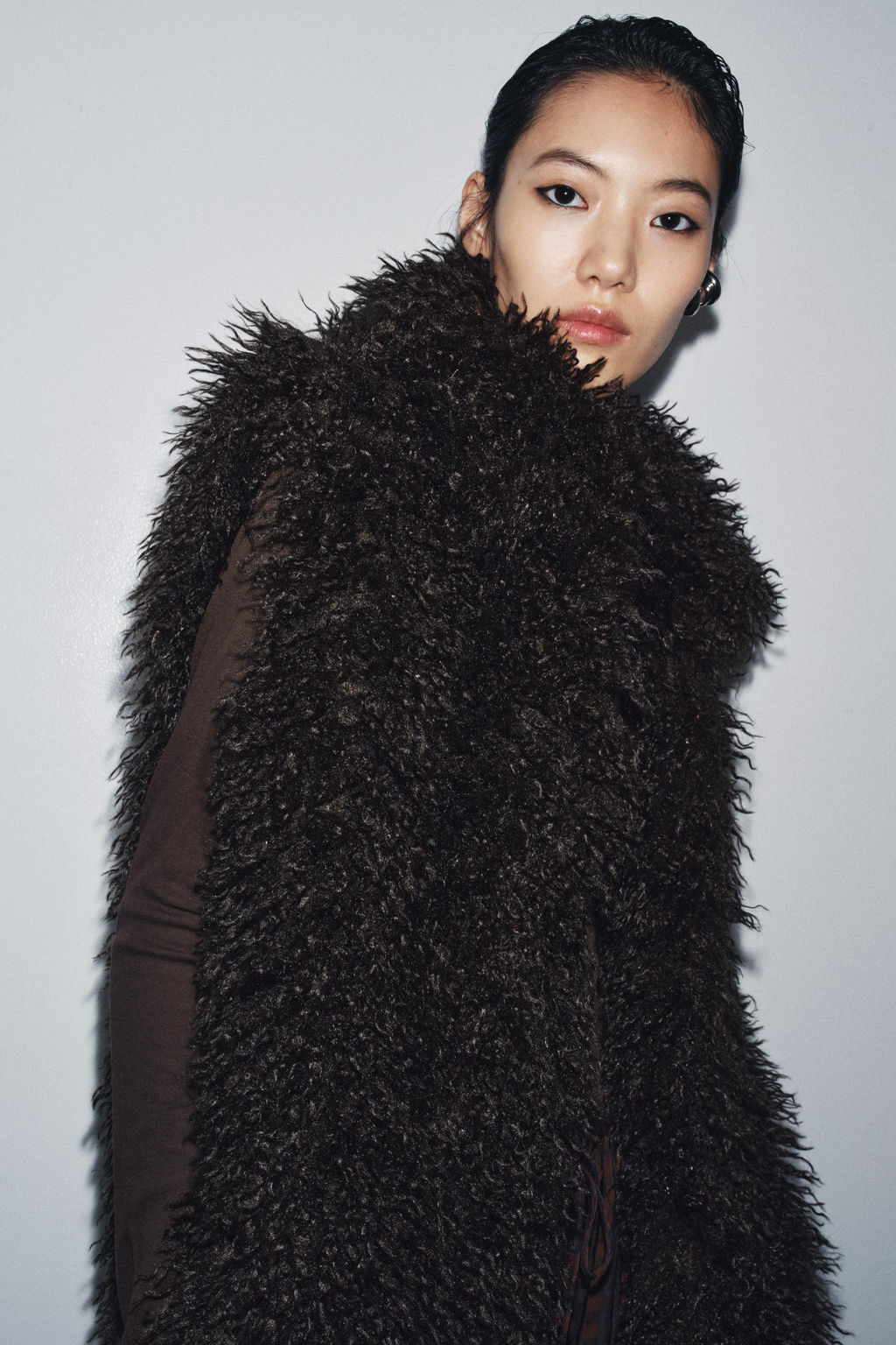 FAUX FUR GILET - Zara фото 2