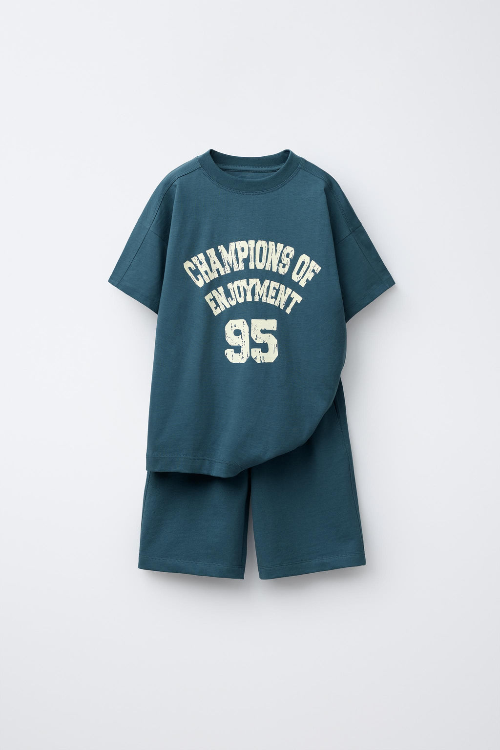 SLOGAN PRINT T-SHIRT AND BERMUDA SHORTS SET
