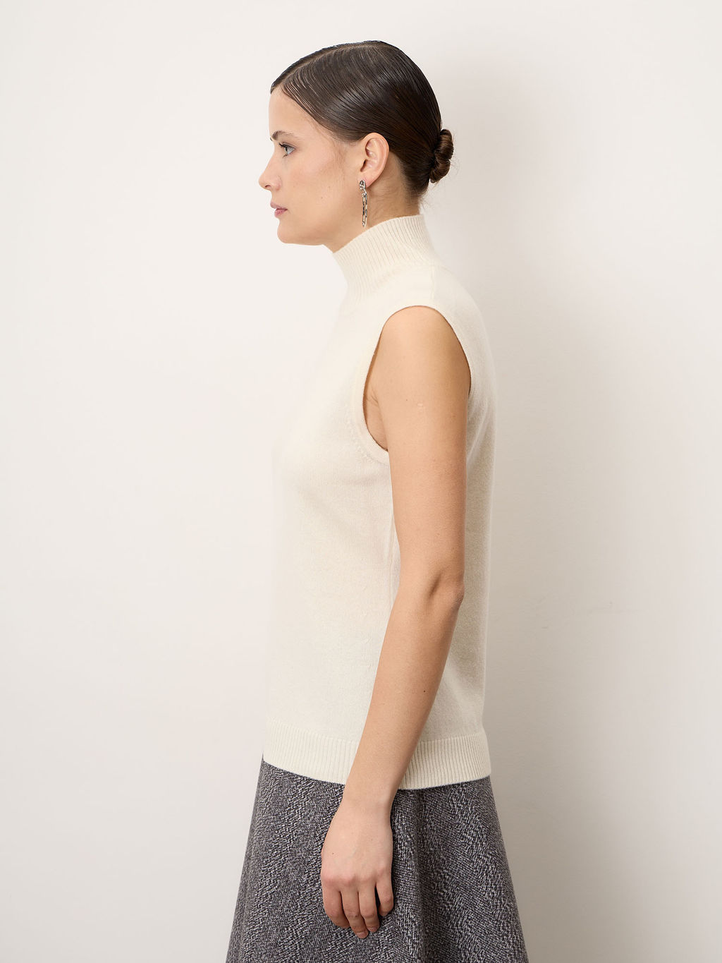 Джемпер женский из кашемира 6051 кремовый