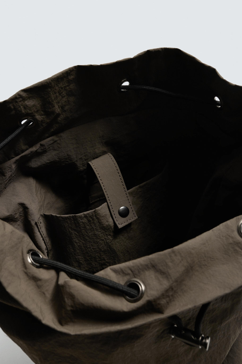 BOLSO SACO T?CNICO / Verde Caqui - Zara фото 6