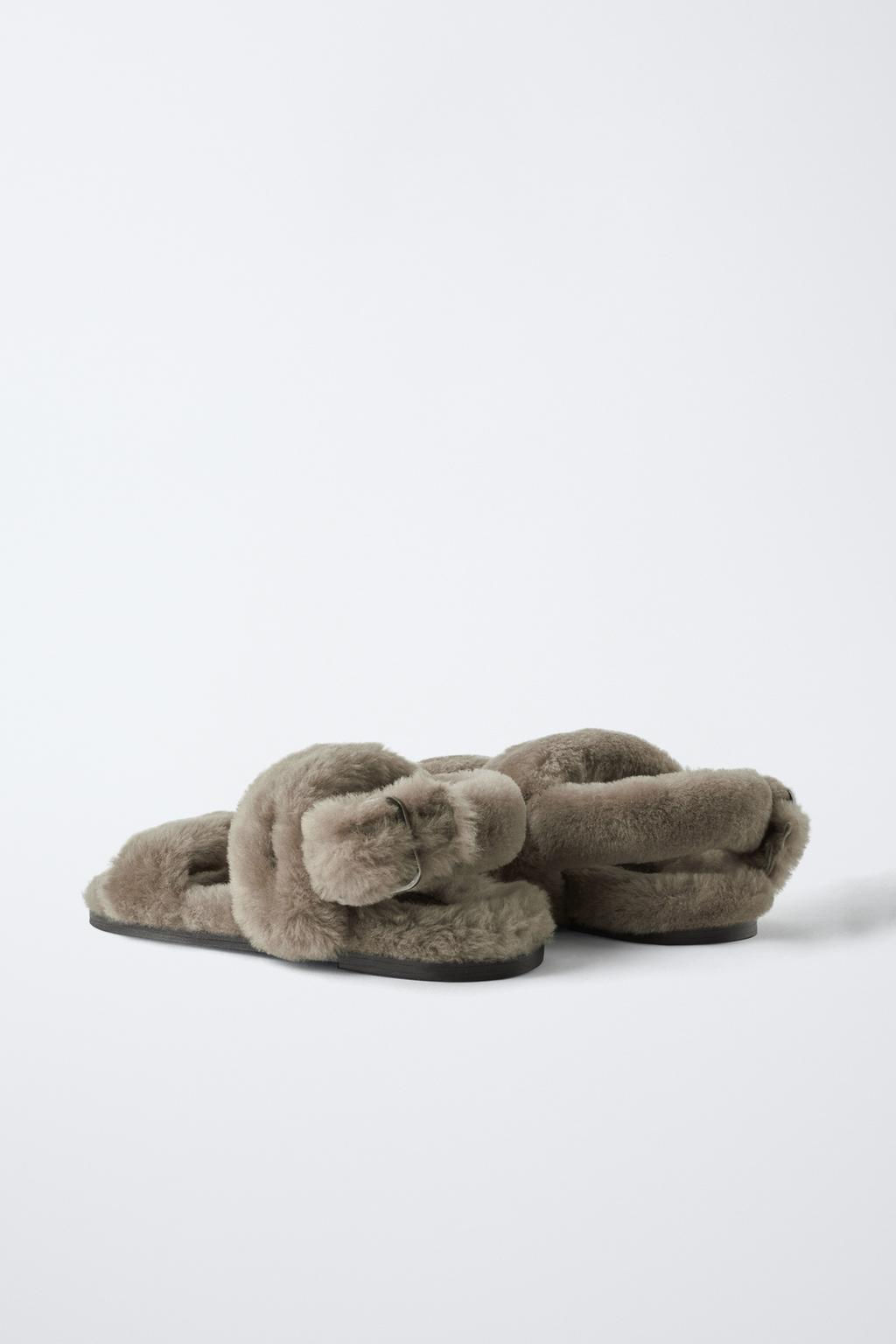 LIMITED EDITION SHEEPSKIN LEATHER SANDALS - Zara фото 5