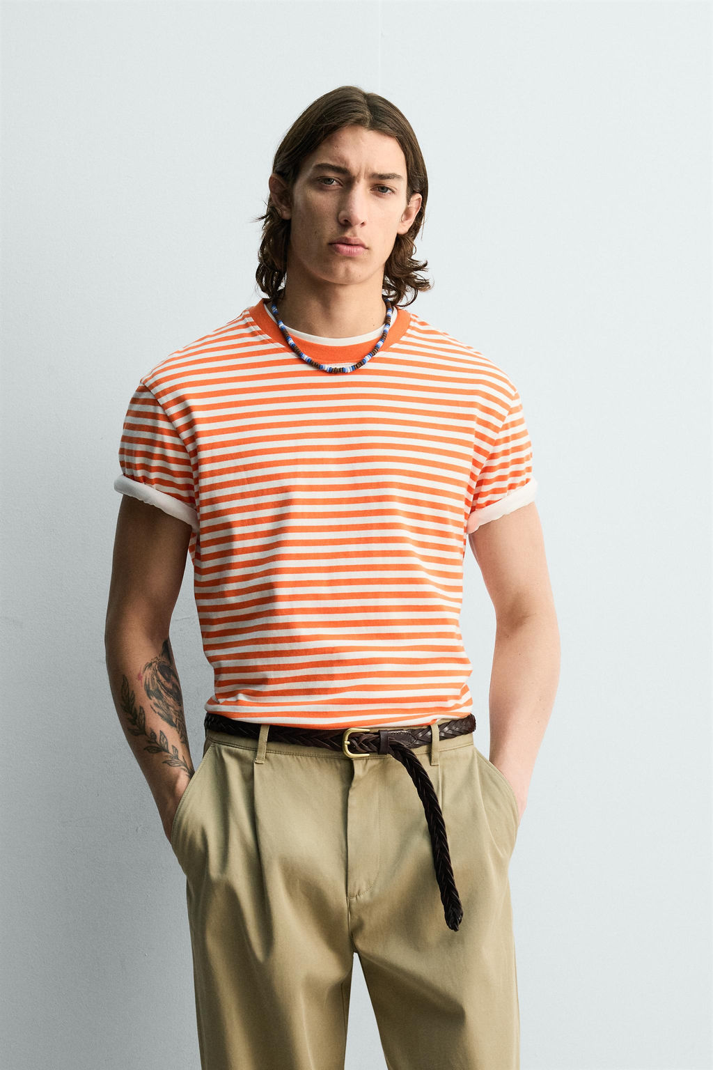 CAMISETA REGULAR FIT JACQUARD RAYAS / blanco-naranja