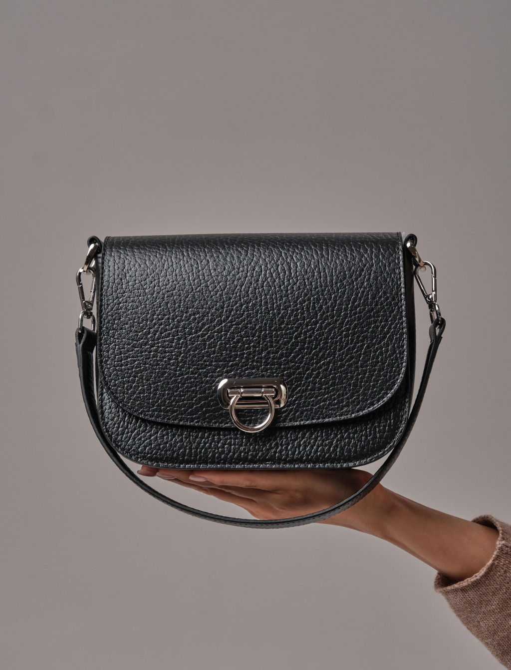 Сумка кожаная Azaro 30741 черный соло