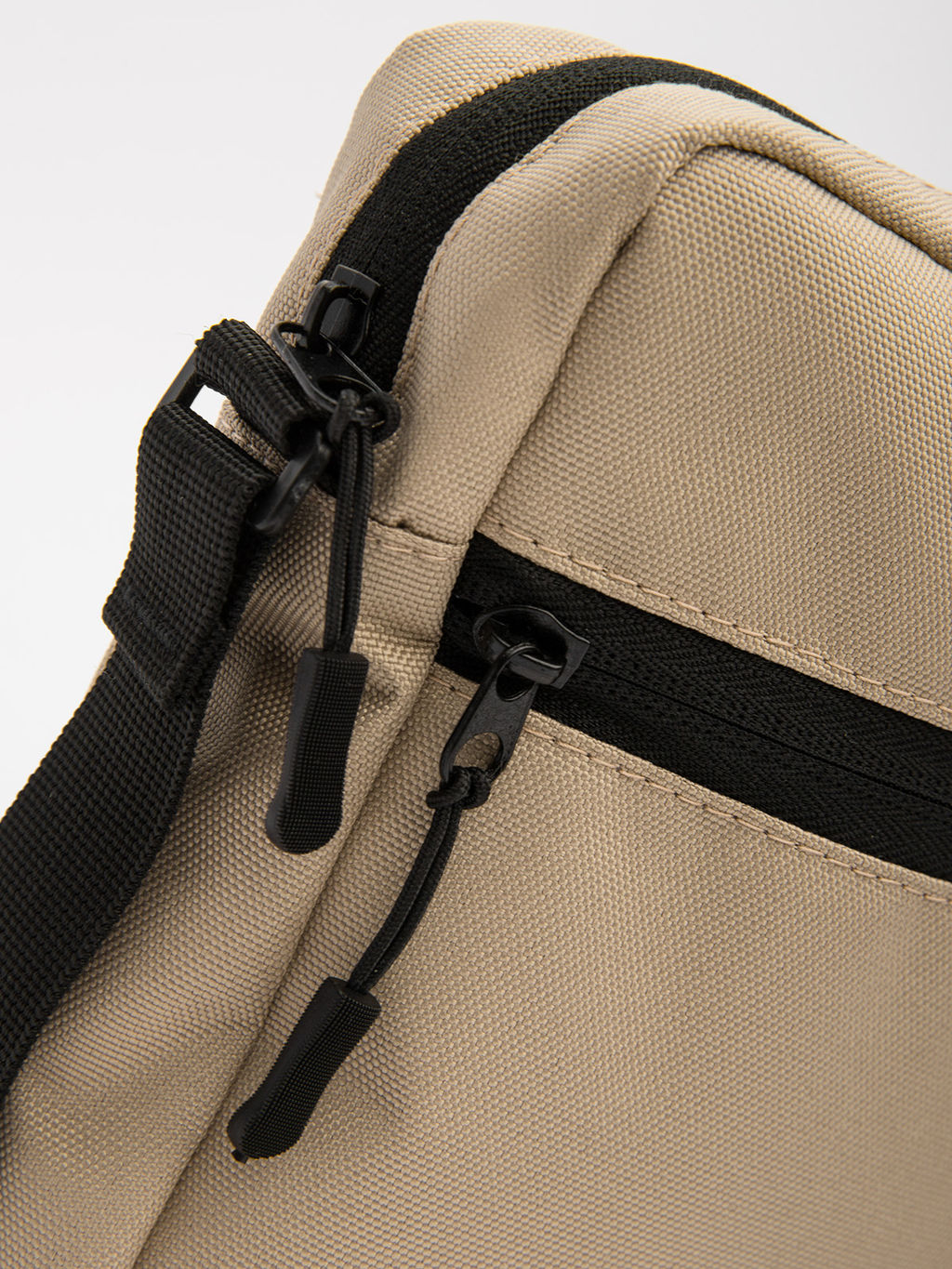 V08M 001 25 Сумка мессенджер