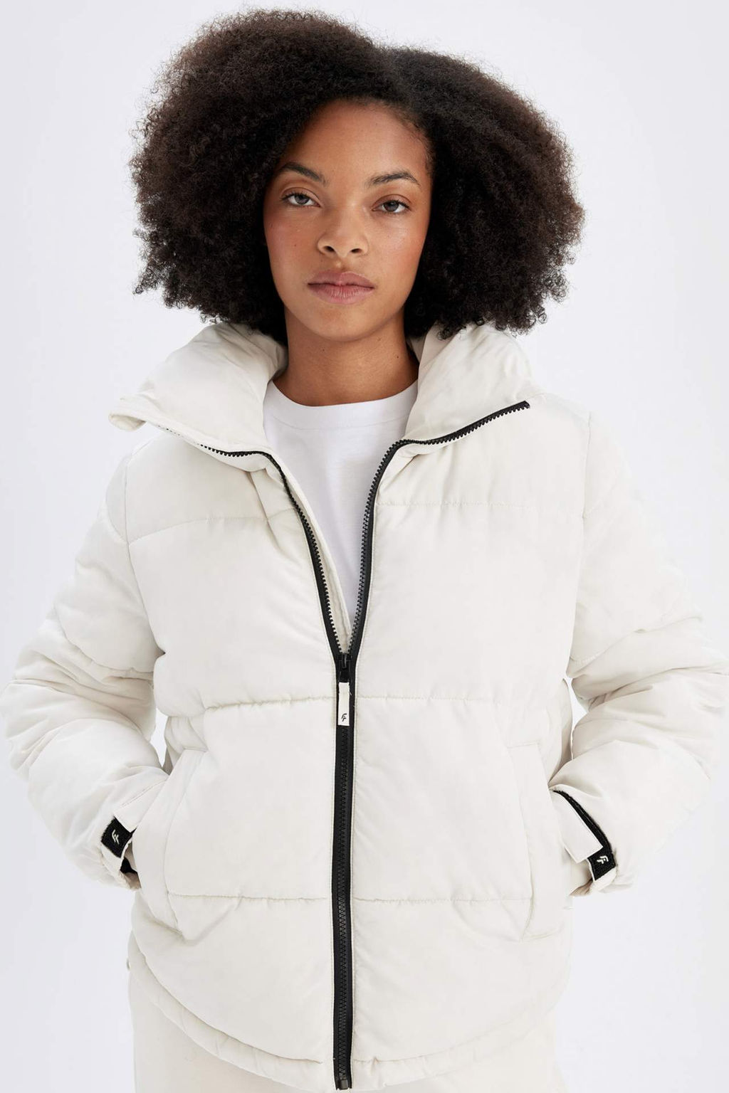 DeFactoFit Su Itici Sisme Mont Dik Yaka Fermuarl? Cepli  фото 6