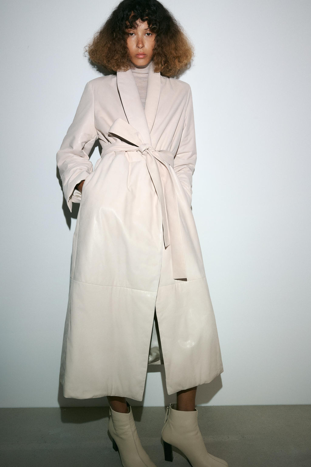 QUILTED LEATHER COAT ZW COLLECTION LIMITED EDITION - Zara фото 2