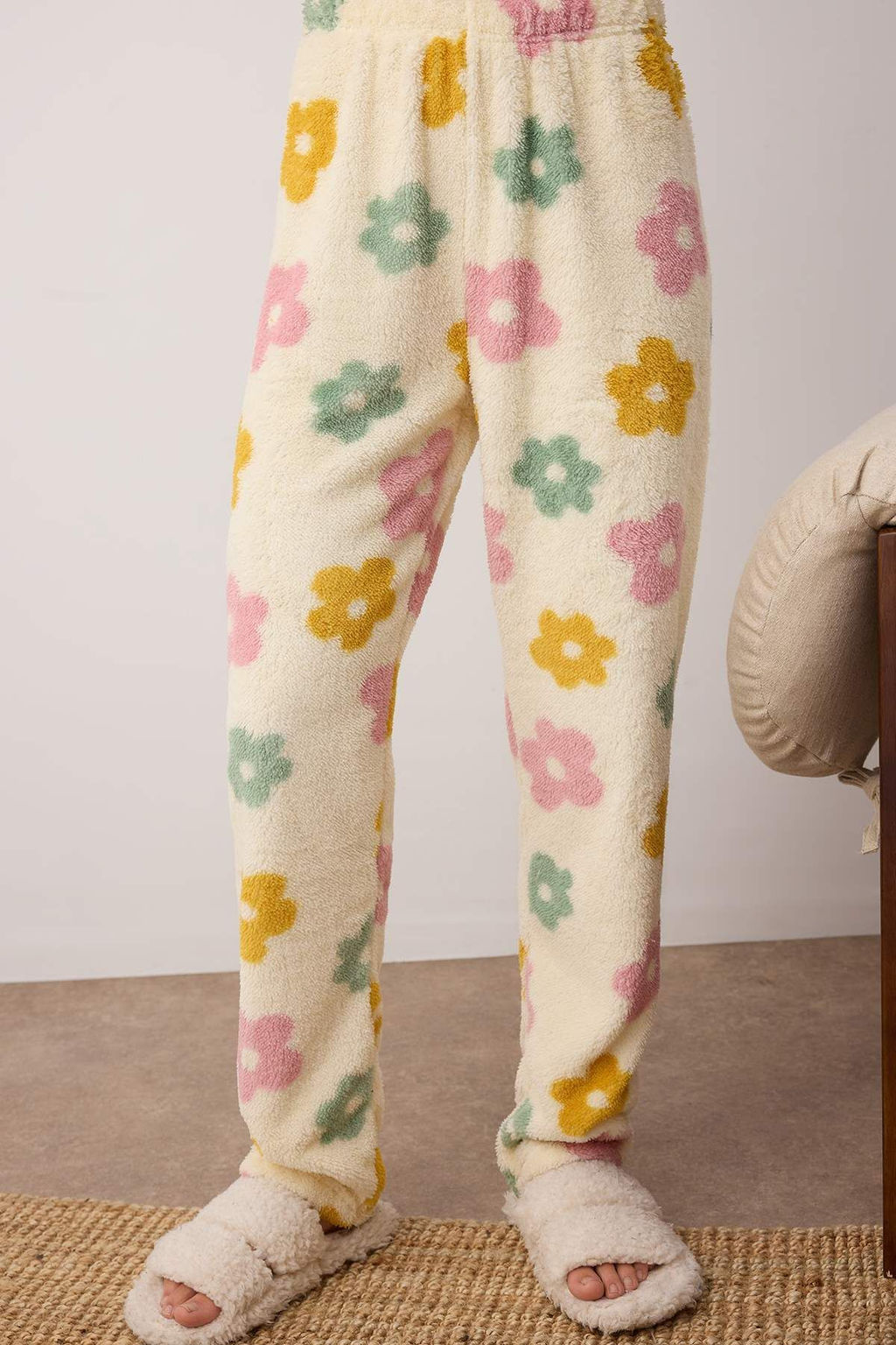 Trendyolmilla Pembe-Cok Renkli Cicekli Wellsoft K?sl?k Orme Pijama Tak?m? THMAW24PT00191  фото 11