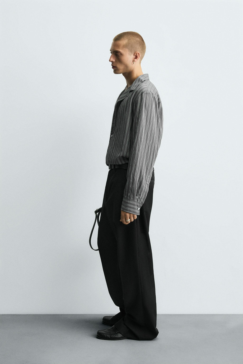 CREASED-EFFECT STRIPED FLOWING SHIRT - Zara фото 4