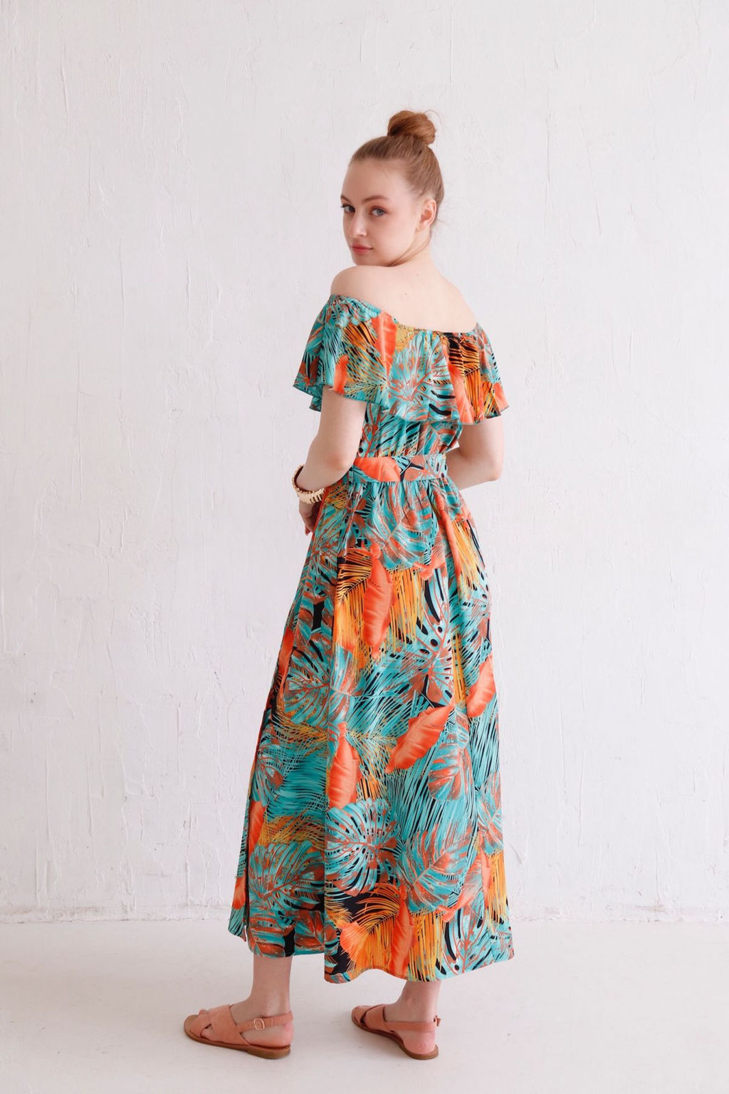 12331 Платье-кармен с тропическим принтом бирюзовое - Martichelli фото 11