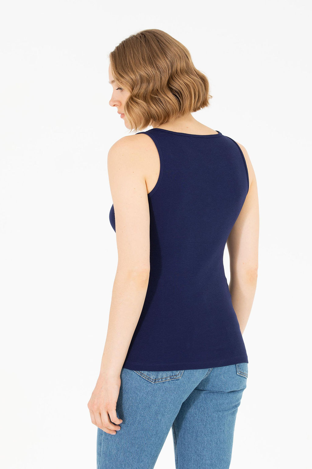 U. S. Polo Assn Женская базовая футболка без рукавов темно-синего цвета с круглым вырезом - U.s. polo assn фото 5