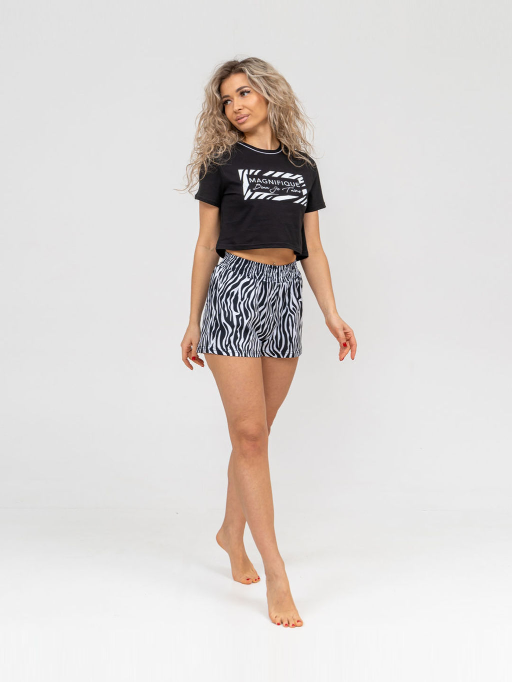 Костюм женский, цвет черный