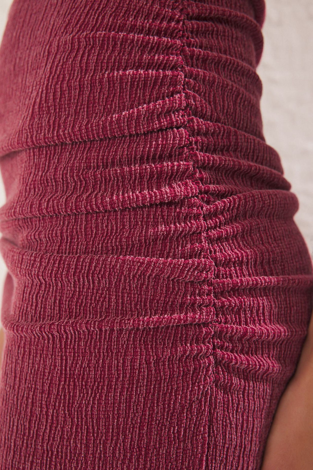 Koyu Visne Duz Buzgu / Drape Maxi Burumcuk Esnek Orme Elbise TWOSS25EL00466 - Trendyolmilla фото 3