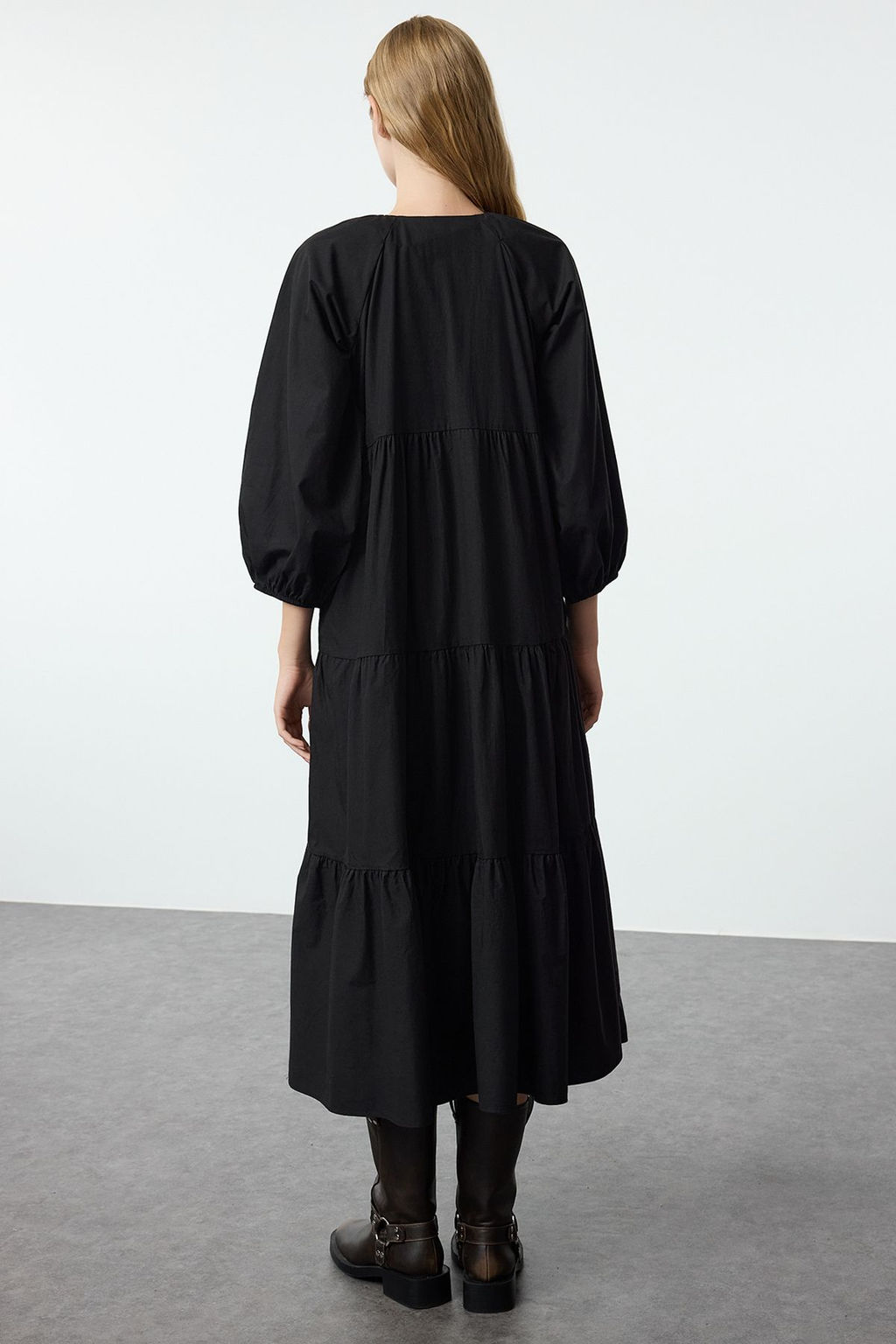 TRENDYOLMILLA Beyaz Rahat Kal?p Fiyonklu Midi Dokuma Elbise TWOAW25EL00329 фото 5