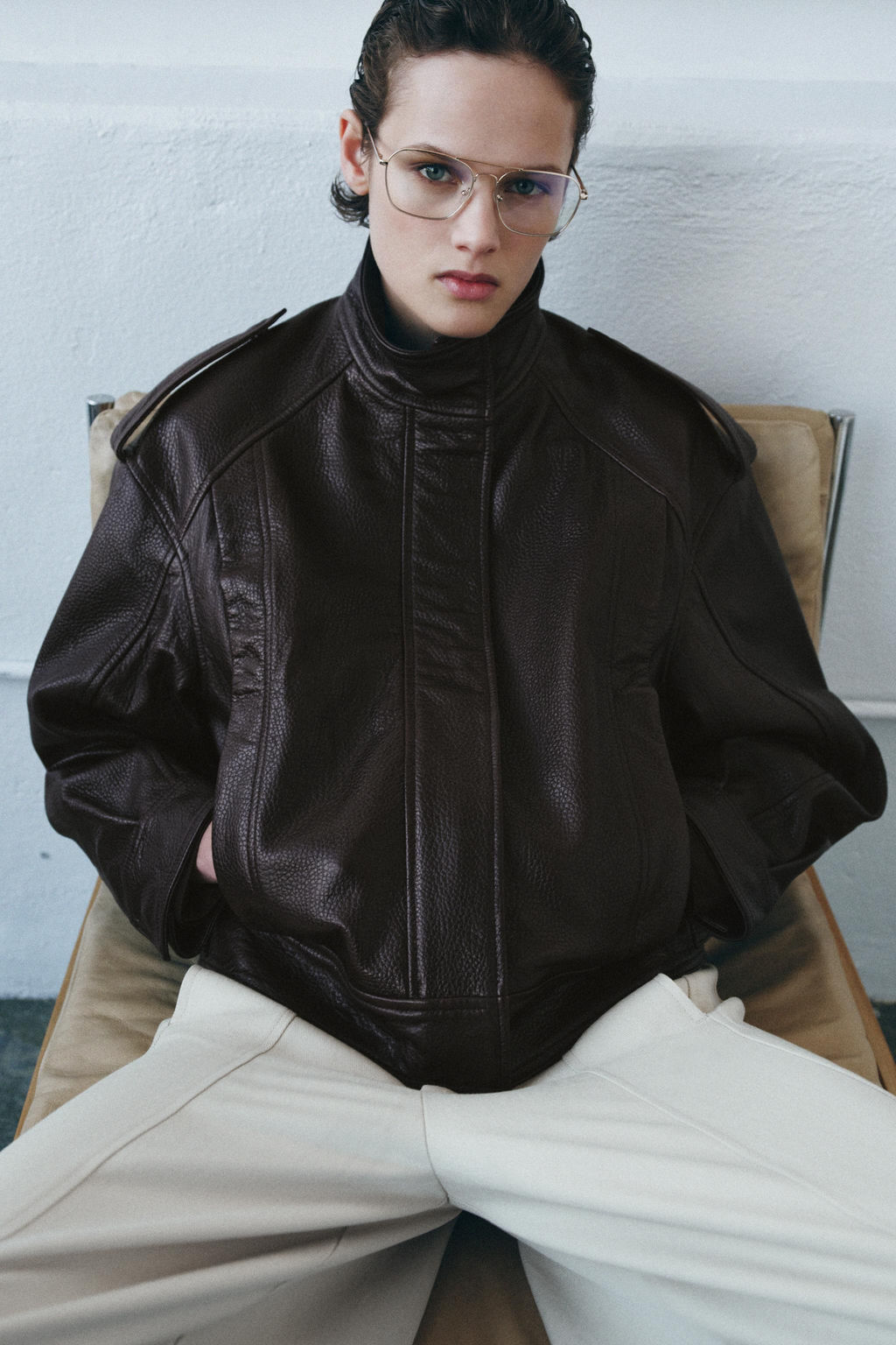 100% LEATHER BOMBER JACKET ZW COLLECTION LIMITED EDITION - Zara фото 11