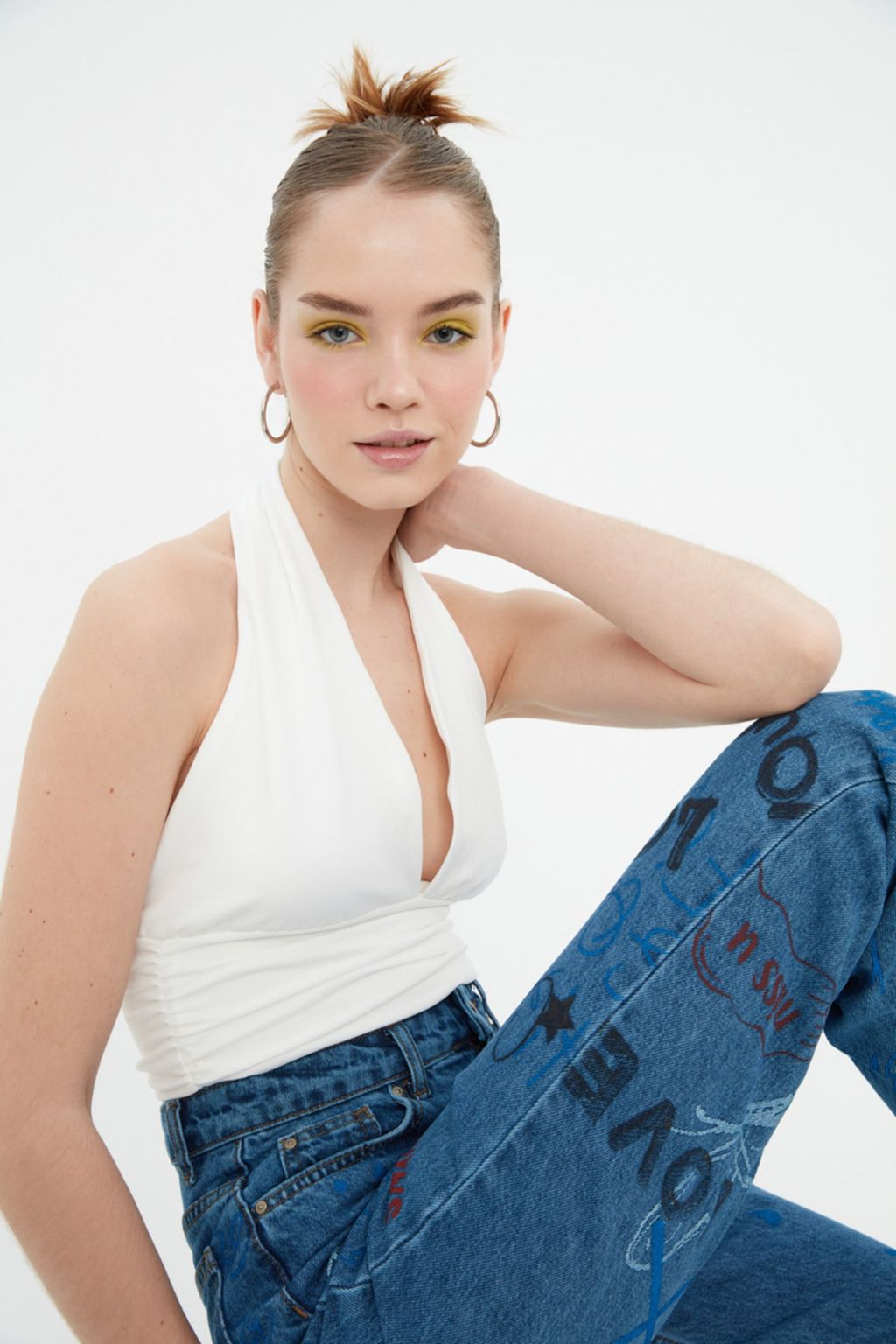 Ekru Boyundan Baglamal? Fitted/Vucuda Oturan Crop Orme Bluz TWOSS22BZ0544