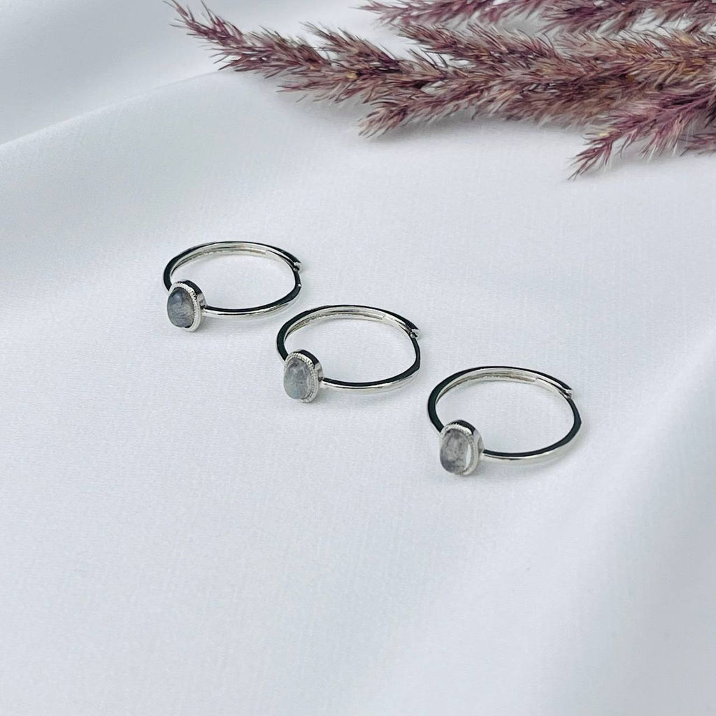 Кольцо регулируемое с камнем Лабрадор от 17р.